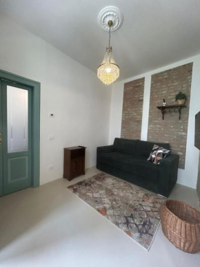 Aporti Home